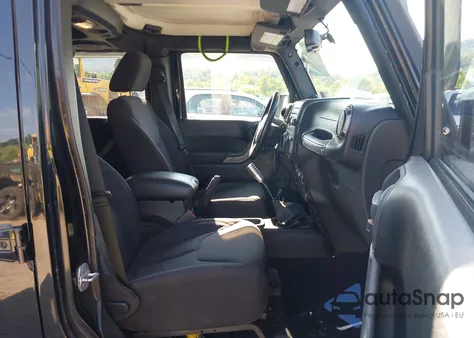 2013 Jeep Wrangler Unlimited Sport from USA, damaged, VIN 1C4HJWDG9DL510121